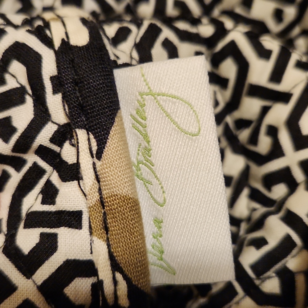 Retired Vera Bradley Dogwood Print Tote, Excellent Condition, 11x14 - Picture 9 of 13